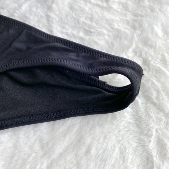 NWOT H&M black low rise bikini bottoms in Size 8 - Picture 8 of 9